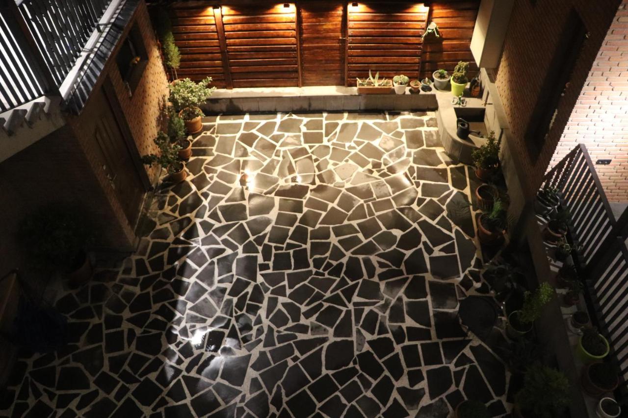 Inoldtbilisi Apartment Ngoại thất bức ảnh